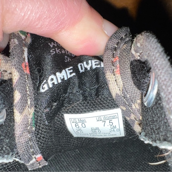 Vans x Nintendo Authentic Duck Hunt Limited Edition size 6 - Picture 5 of 5